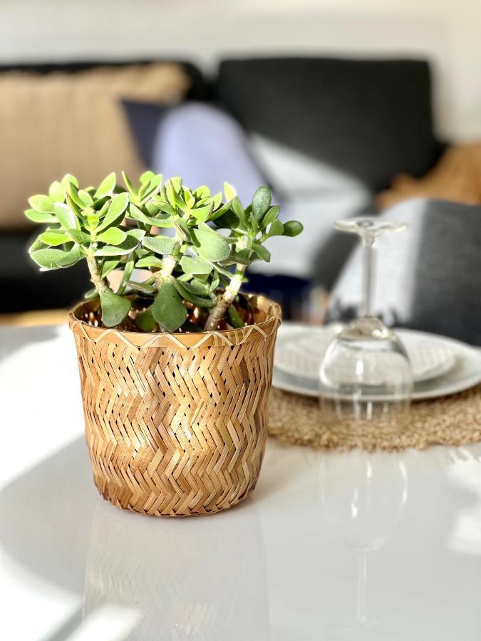 Apartment Boho Apartment: Netflix + Balcony + Bathtub *